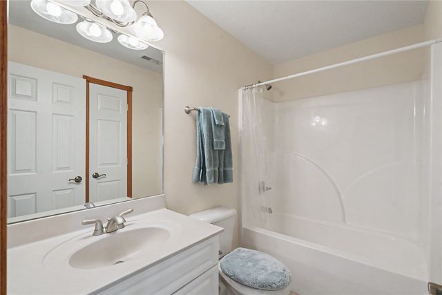 19600 W Avenue, Dallas Center, IA 50063