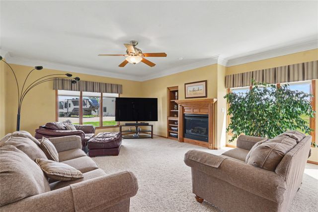 19600 W Avenue, Dallas Center, IA 50063