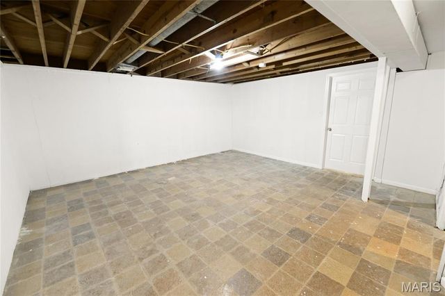 9950 Cambria Drive, Moline Acres, MO 63136