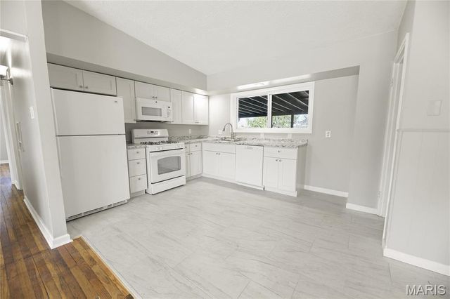 9950 Cambria Drive, Moline Acres, MO 63136