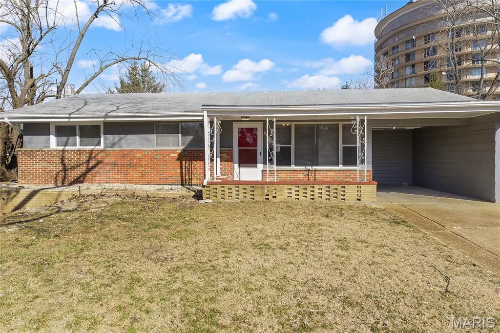 9950 Cambria Drive, Moline Acres, MO 63136