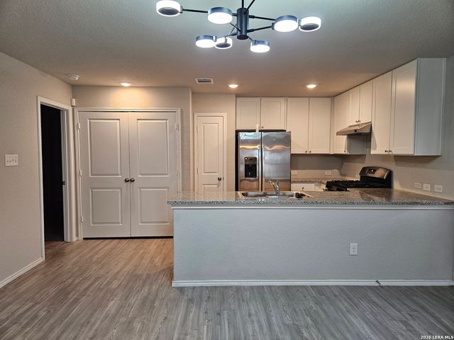 4306 rapids, San Antonio, TX 78223