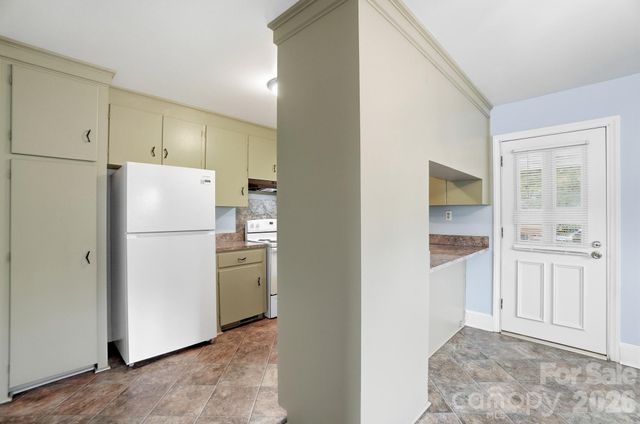 6239 Netherwood Drive, Charlotte, NC 28210