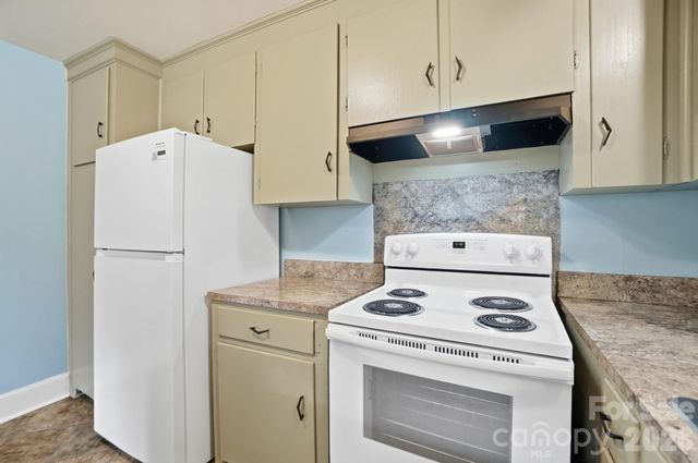 6239 Netherwood Drive, Charlotte, NC 28210