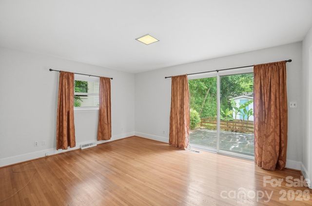 6239 Netherwood Drive, Charlotte, NC 28210