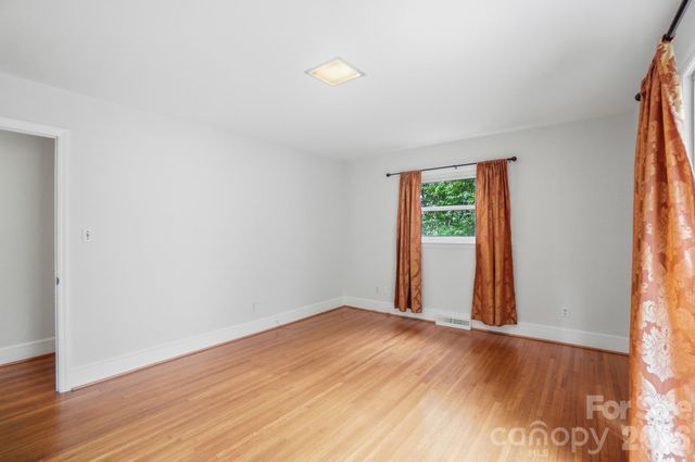 6239 Netherwood Drive, Charlotte, NC 28210