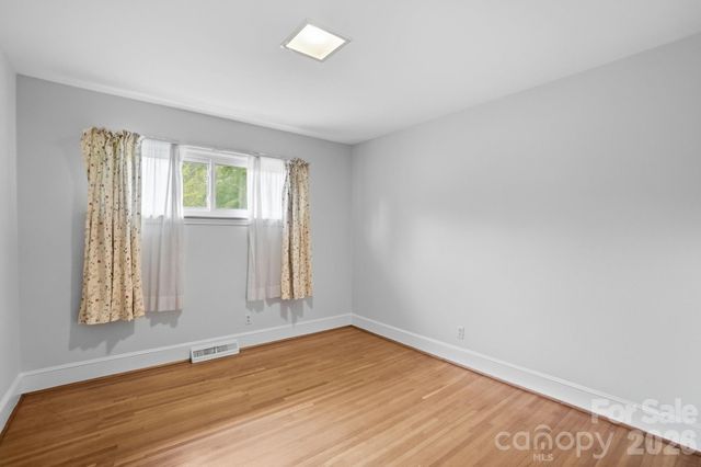 6239 Netherwood Drive, Charlotte, NC 28210