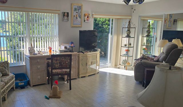 8862 Estate Drive, West Palm Beach, FL 33411