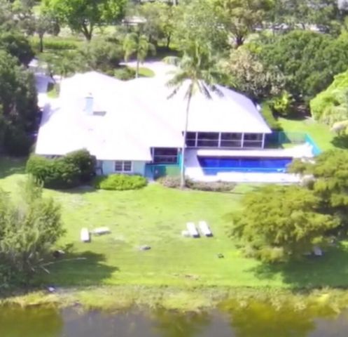8862 Estate Drive, West Palm Beach, FL 33411