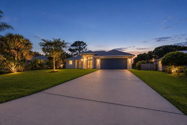 1174 SW Edinburgh Drive, Port St. Lucie, Port St Lucie, FL 34953