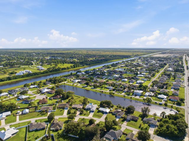 1174 SW Edinburgh Drive, Port St. Lucie, Port St Lucie, FL 34953