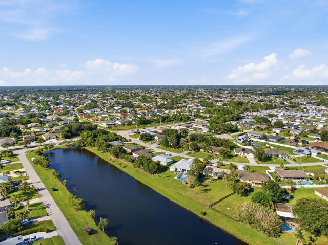 1174 SW Edinburgh Drive, Port St. Lucie, Port St Lucie, FL 34953