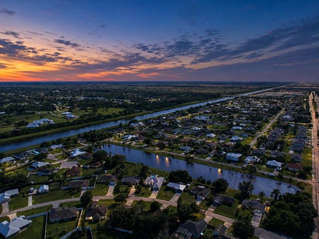 1174 SW Edinburgh Drive, Port St. Lucie, Port St Lucie, FL 34953