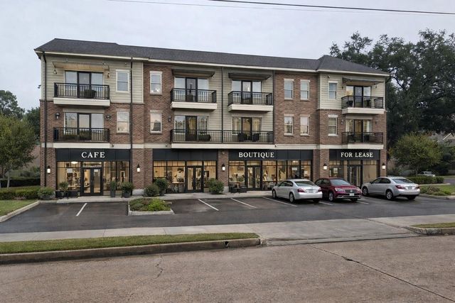 711 E Main Street, Humble, TX 77338