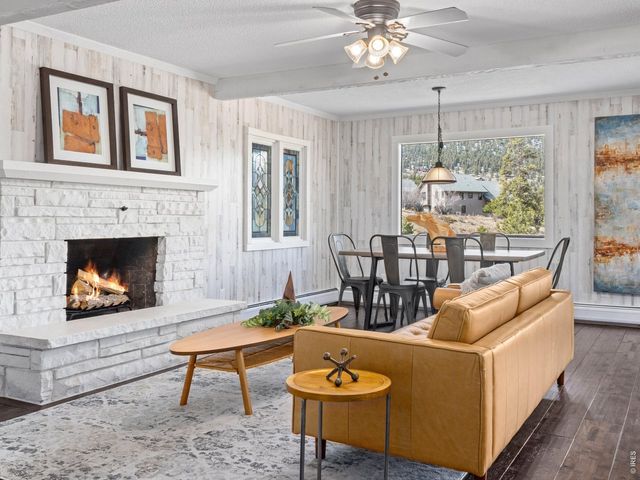 1352 Alpenglow Ln, Estes Park, CO 80517