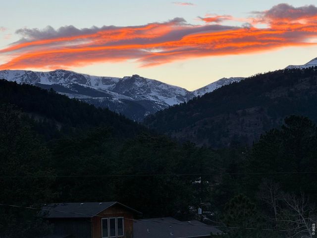 1352 Alpenglow Ln, Estes Park, CO 80517
