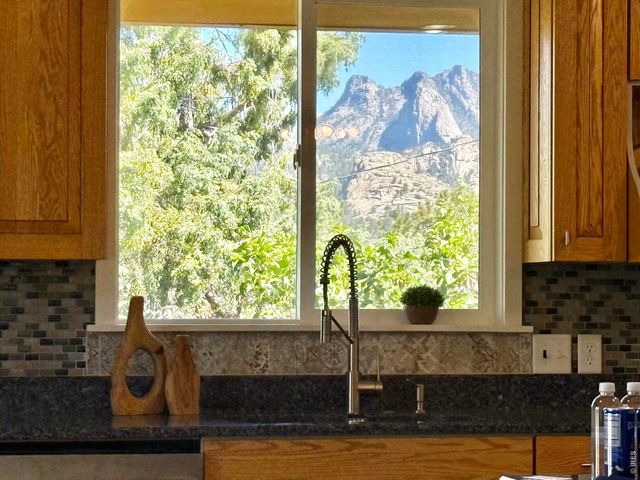 1352 Alpenglow Ln, Estes Park, CO 80517