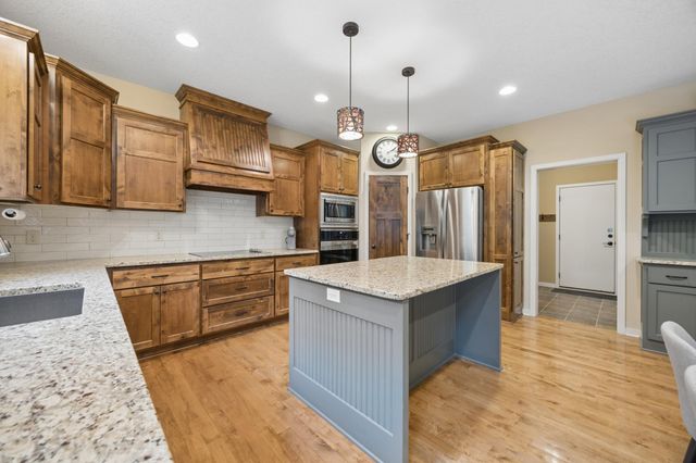 13538 Guadalcanal Street NE, Andover, MN 55304