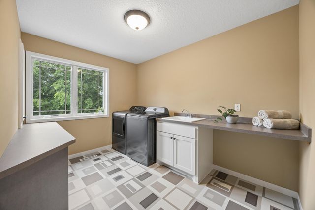 13538 Guadalcanal Street NE, Andover, MN 55304
