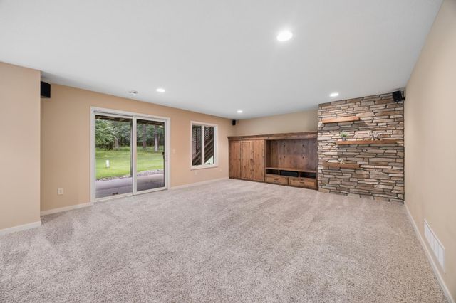 13538 Guadalcanal Street NE, Andover, MN 55304