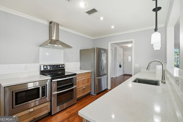 614 Palmetto Street, St. Simons, GA 31522