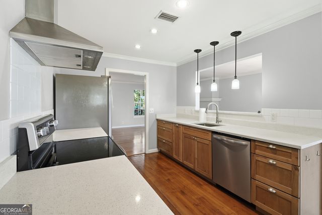 614 Palmetto Street, St. Simons, GA 31522