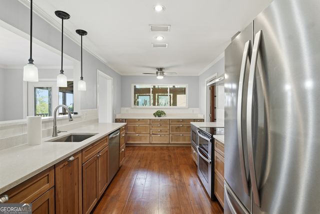 614 Palmetto Street, St. Simons, GA 31522