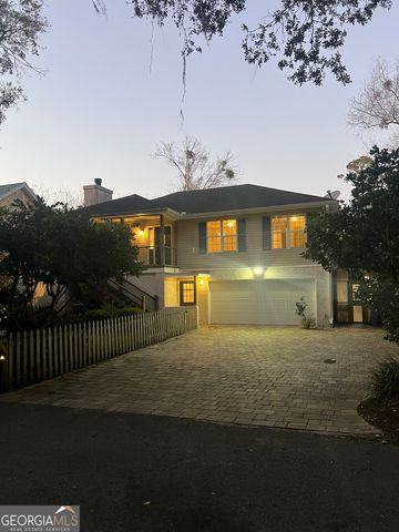 614 Palmetto Street, St. Simons, GA 31522