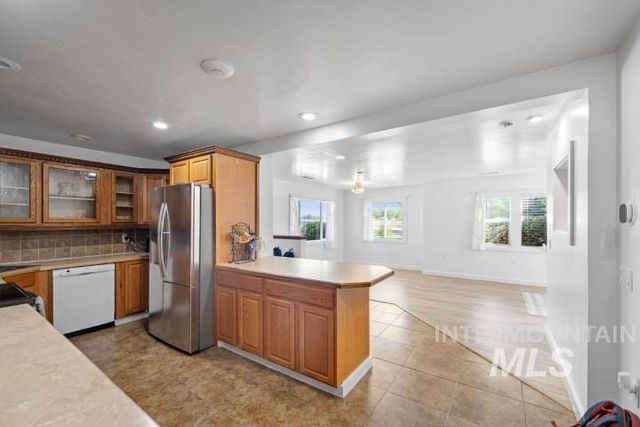 7236 Cherry Ln, Nampa, ID 83687