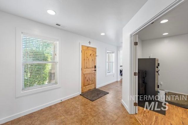 7236 Cherry Ln, Nampa, ID 83687