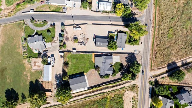 7236 Cherry Ln, Nampa, ID 83687