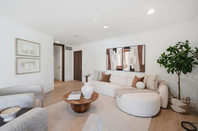 7126 Clarendon Street, San Jose, CA 95129