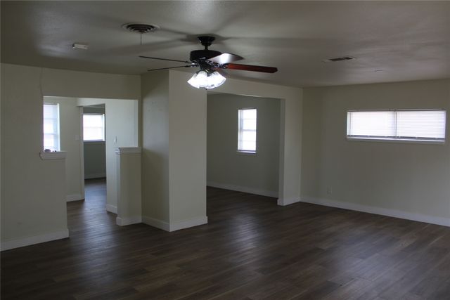4801 Salem Drive, Mesquite, TX 75150