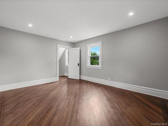 45 Edgewood Road, Rockville Centre, NY 11570