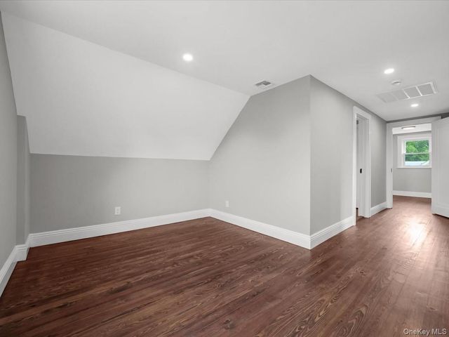 45 Edgewood Road, Rockville Centre, NY 11570