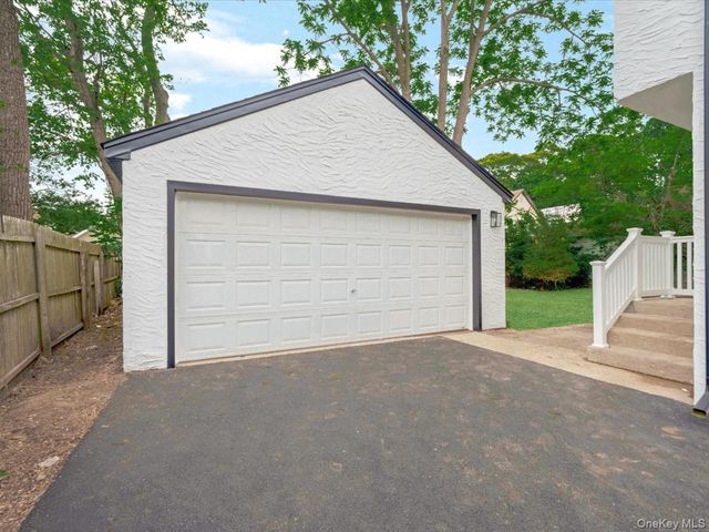 45 Edgewood Road, Rockville Centre, NY 11570