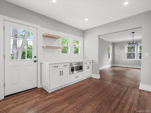 45 Edgewood Road, Rockville Centre, NY 11570