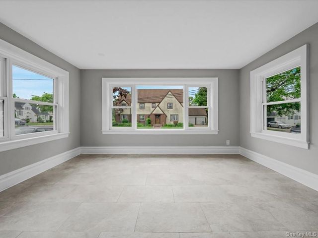 45 Edgewood Road, Rockville Centre, NY 11570
