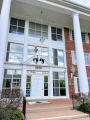 3439 VOLLMER Road 108, Flossmoor, IL 60422