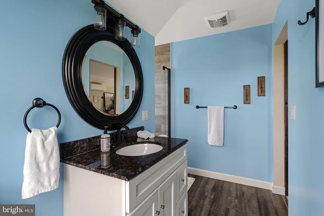837 BALLSTOWN RD, Lititz, PA 17543