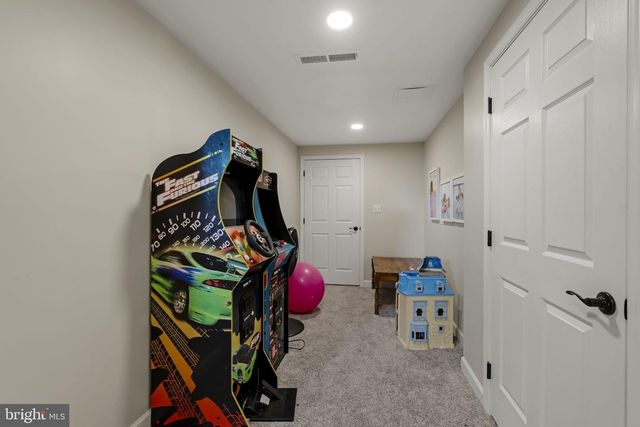 837 BALLSTOWN RD, Lititz, PA 17543
