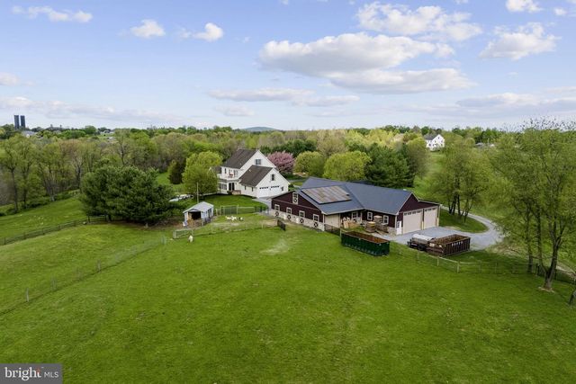 837 BALLSTOWN RD, Lititz, PA 17543