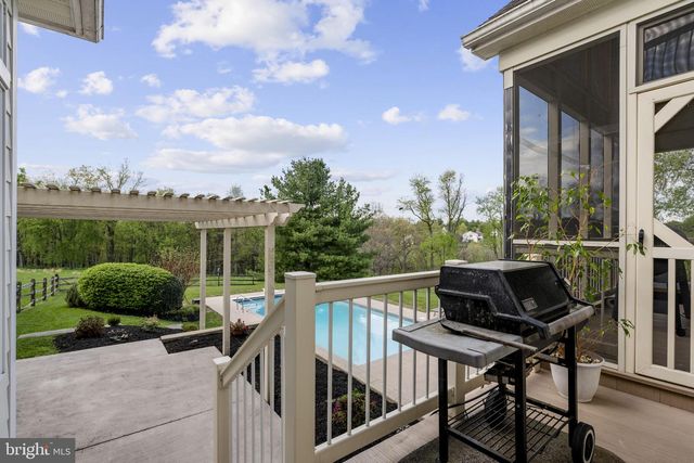 837 BALLSTOWN RD, Lititz, PA 17543