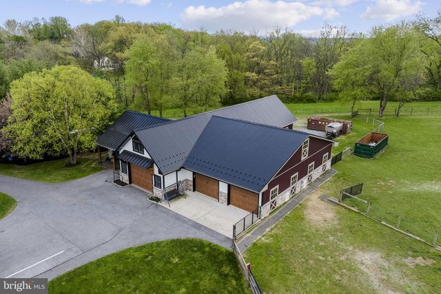 837 BALLSTOWN RD, Lititz, PA 17543
