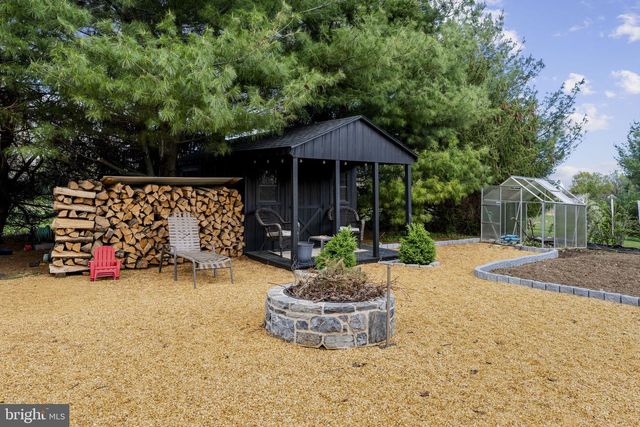 837 BALLSTOWN RD, Lititz, PA 17543