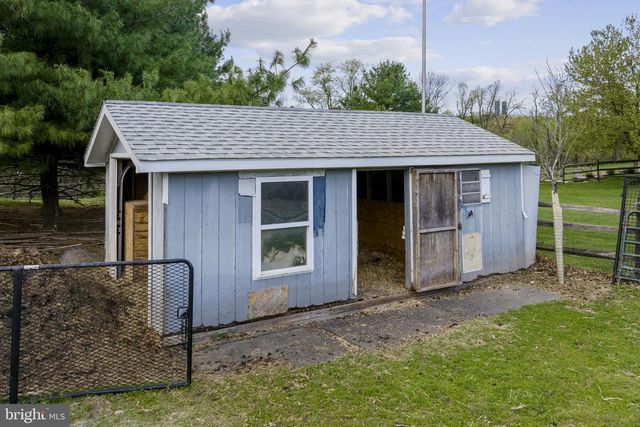 837 BALLSTOWN RD, Lititz, PA 17543