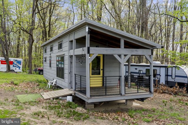 837 BALLSTOWN RD, Lititz, PA 17543