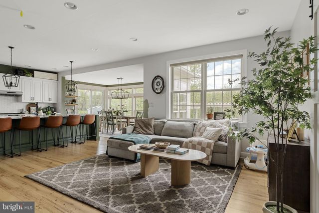 837 BALLSTOWN RD, Lititz, PA 17543
