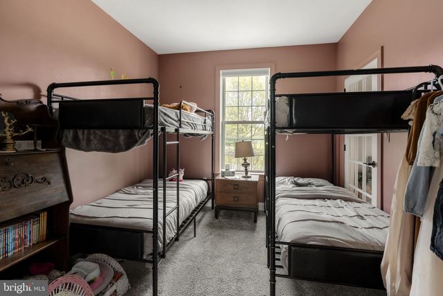 837 BALLSTOWN RD, Lititz, PA 17543