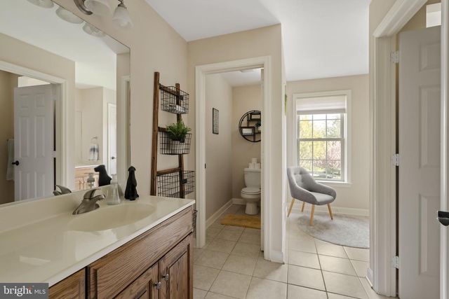 837 BALLSTOWN RD, Lititz, PA 17543